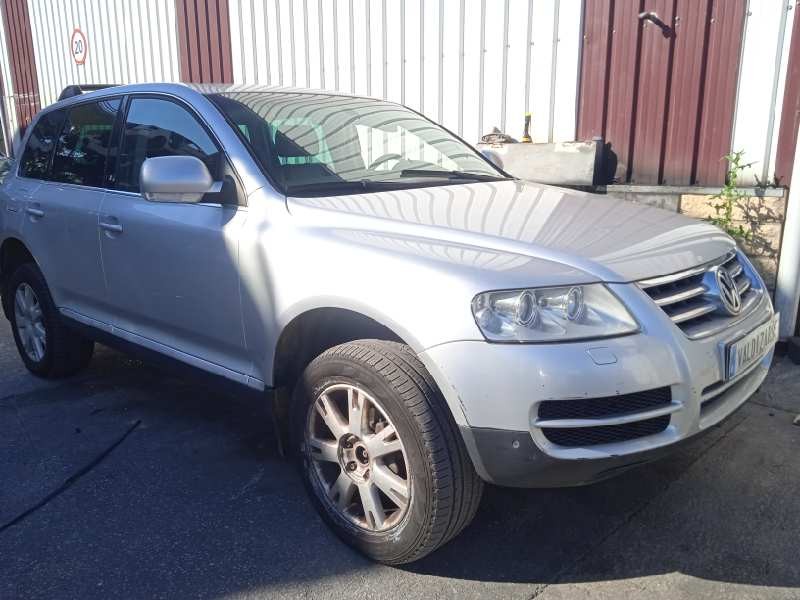 VOLKSWAGEN TOUAREG (7LA)