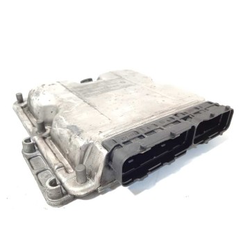 Recambio de centralita motor uce para chrysler voyager (rg) 2.8 crd cat referencia OEM IAM P05094800AC 05094800AC 028101299