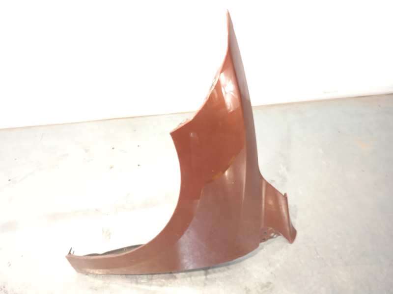 Recambio de aleta delantera izquierda para renault megane iii coupe expression referencia OEM IAM 631010047R  631017297R 2