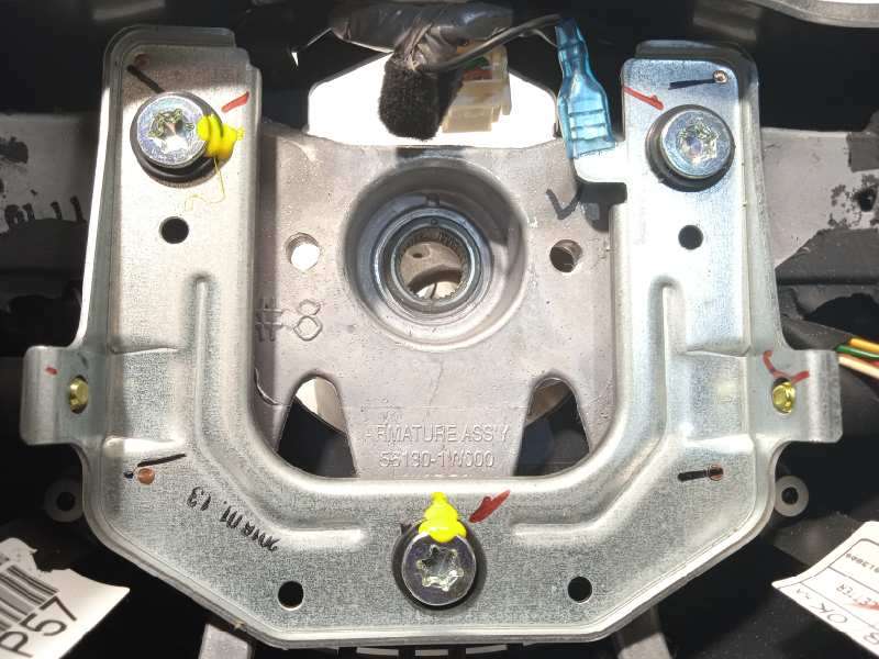 Recambio de volante para kia rio drive referencia OEM IAM 561001W572HU  1W572HU - Blanco 5