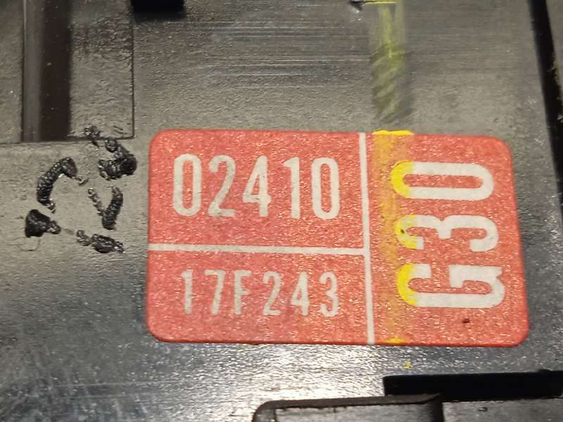 Recambio de mando limpia para toyota auris luna+ referencia OEM IAM 0241017F243  8465202410 - Gris 4
