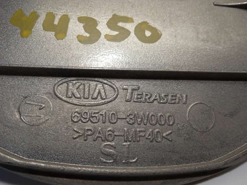 Recambio de tapa exterior combustible para kia sportage drive 4x2 referencia OEM IAM 695103W000 3