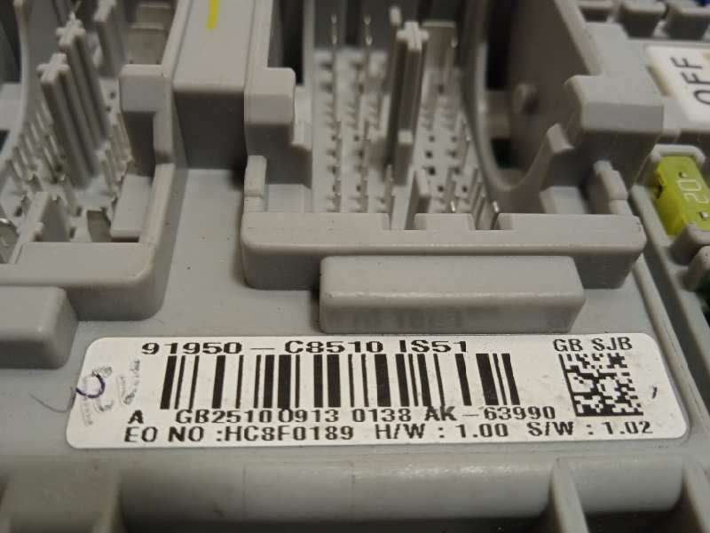 Recambio de caja reles / fusibles para hyundai i20 active 1.0 tgdi cat referencia OEM IAM 91950C8510 - Naranja 4