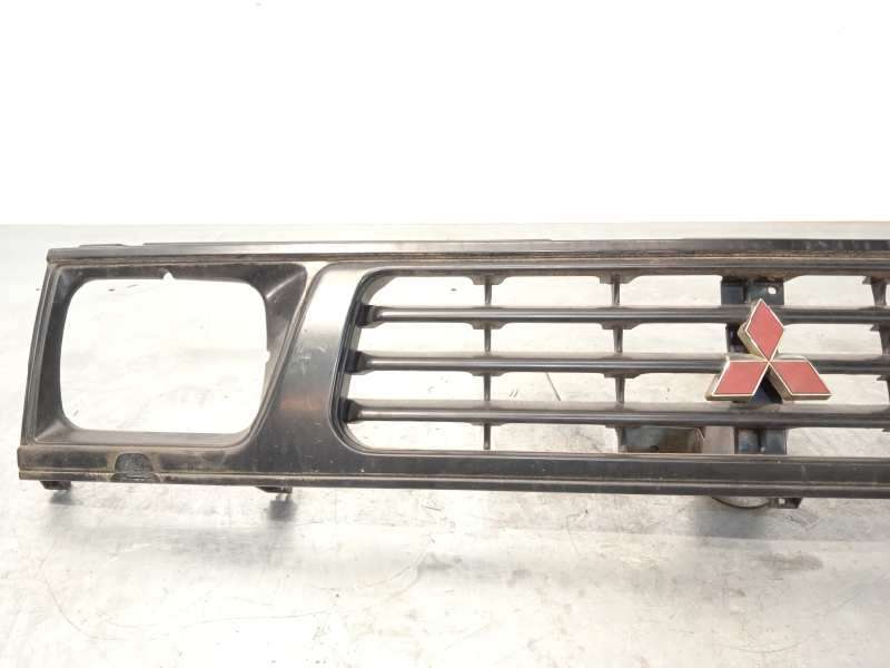 Recambio de rejilla delantera para mitsubishi l 200 (k34t) 2.5 turbodiesel referencia OEM IAM MR178740 - Blanco 2