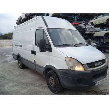 IVECO DAILY V Furgoneta de desguace