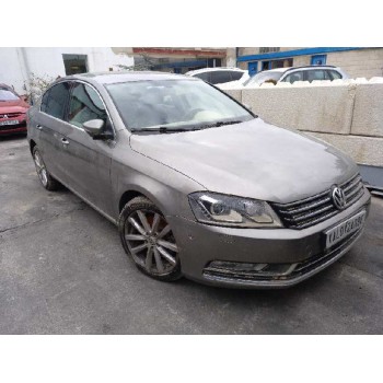 volkswagen passat lim. (362) del año 2013