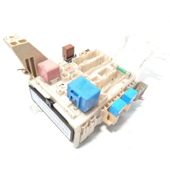 CAJA RELES / FUSIBLES 827300D290 