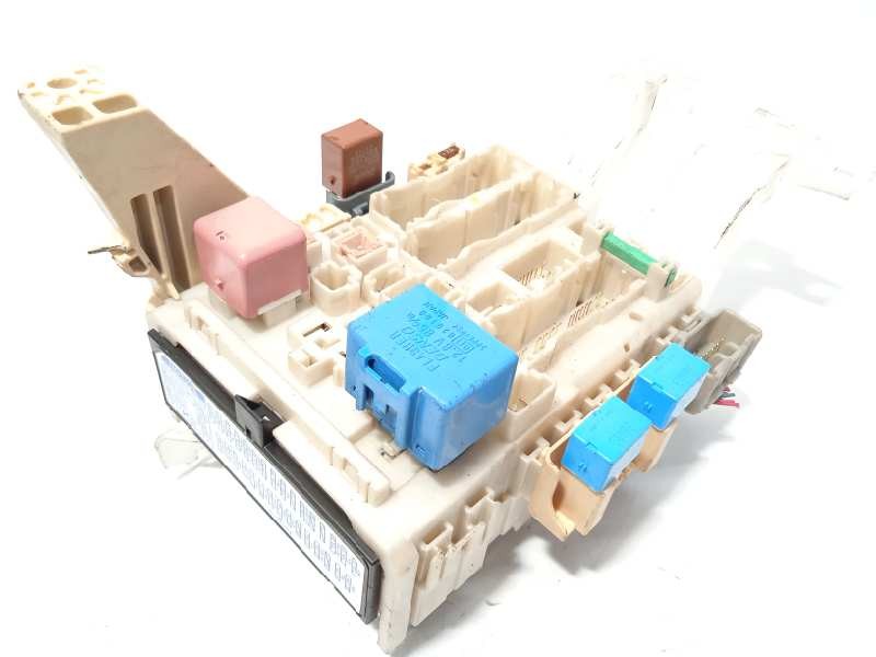 CAJA RELES / FUSIBLES 827300D290 