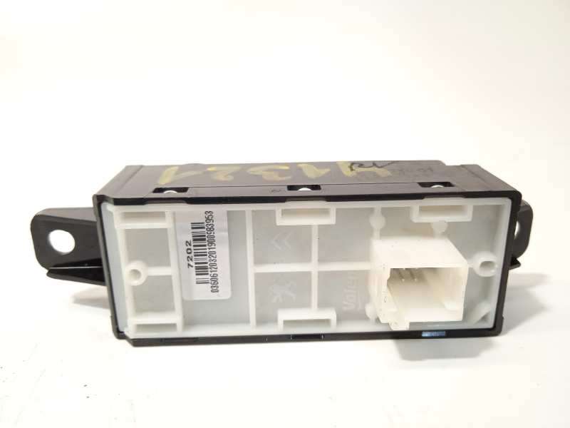 Recambio de mando retrovisor para peugeot 208 business line referencia OEM IAM 98097243XU - Blanco 4