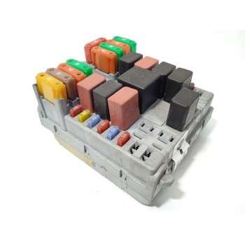 CAJA RELES / FUSIBLES 51799849 