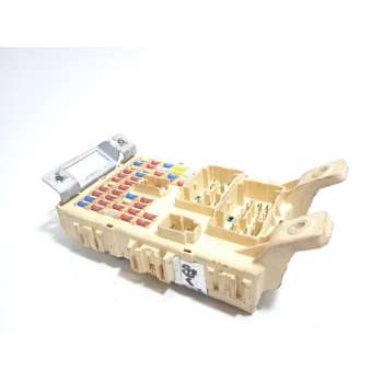 CAJA RELES / FUSIBLES 919511J030 