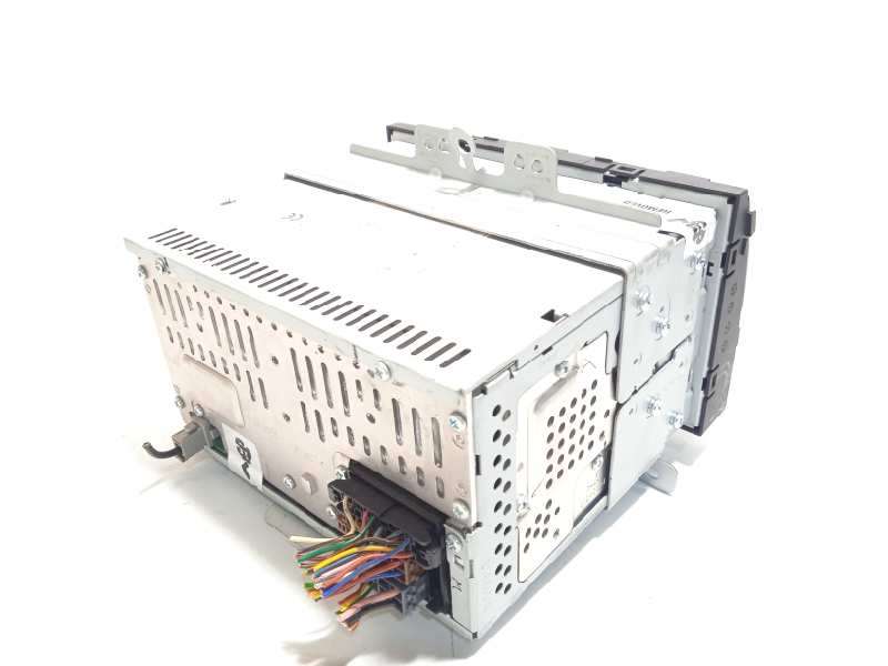 Recambio de sistema audio / radio cd para hyundai i20 city s referencia OEM IAM 961211J252 4