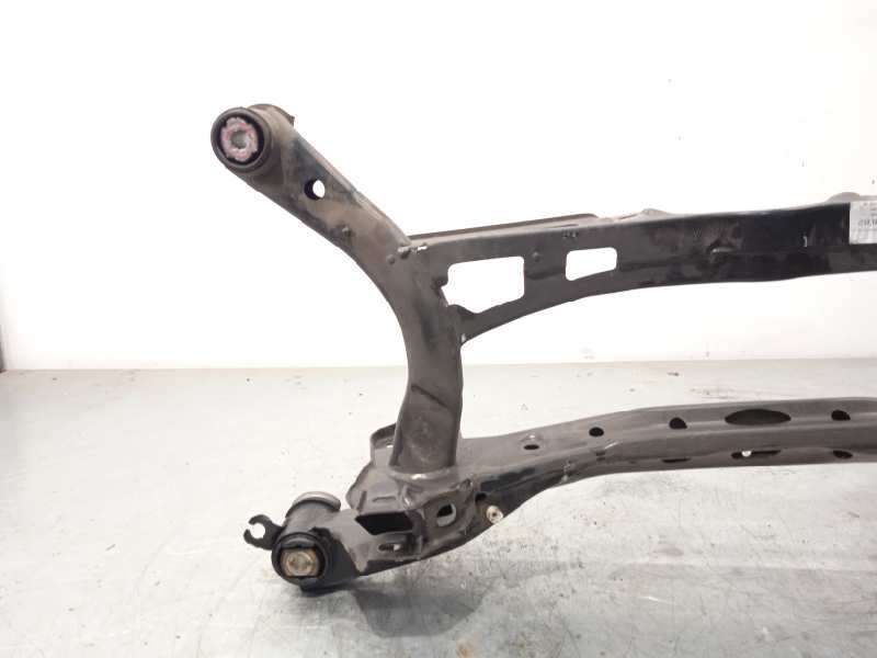 Recambio de puente trasero para audi a3 sedán (8vm) referencia OEM IAM 3Q0505235AE - Rojo 2