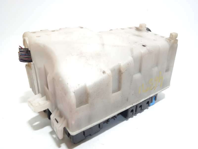 Recambio de caja reles / fusibles para mazda 5 berl. (cr) 2.0 sportive referencia OEM IAM C23566760C 2