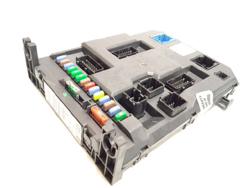 Recambio de caja reles / fusibles para citroën c3 tonic referencia OEM IAM 9666952280 1663371380 - Negro 2