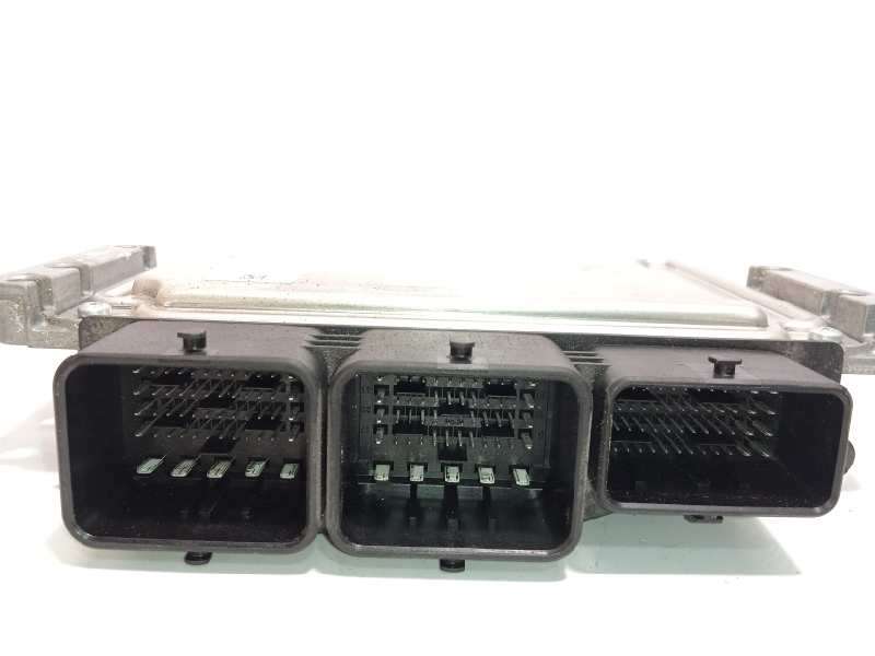 Recambio de centralita motor uce para citroën c4 lim. seduction referencia OEM IAM 9677031180 9666729580 0281017862 - Blanco 4