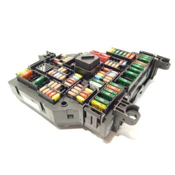 CAJA RELES / FUSIBLES 9151322 61149151322 