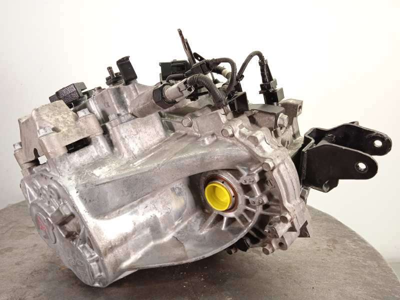 Recambio de caja cambios para kia cee'd 1.6 crdi cat referencia OEM IAM 4300023311 - Negro 2