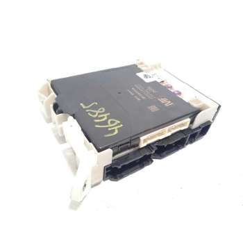 CAJA RELES / FUSIBLES 8922147550 2381003241