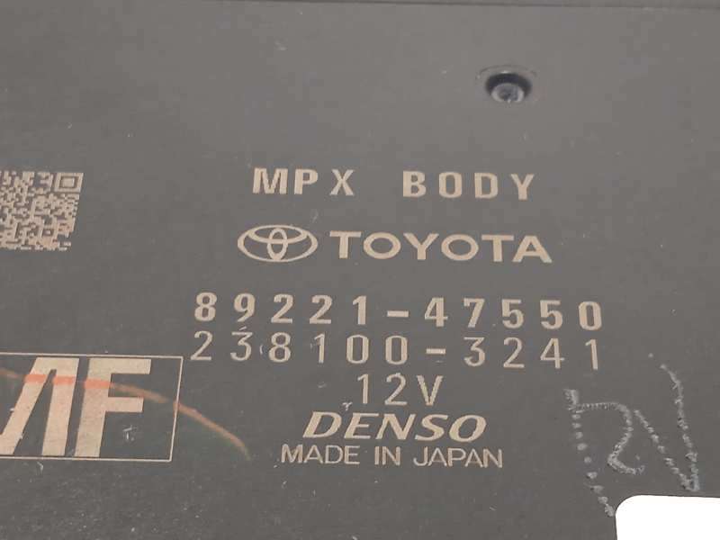 Recambio de caja reles / fusibles para toyota prius (zvw50) basis referencia OEM IAM 8922147550  2381003241 - Negro 4