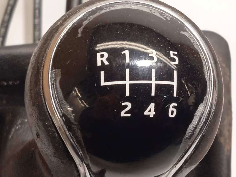 Recambio de palanca cambio para seat ateca (kh7) style referencia OEM IAM 5Q0711049BQ - Gris 4