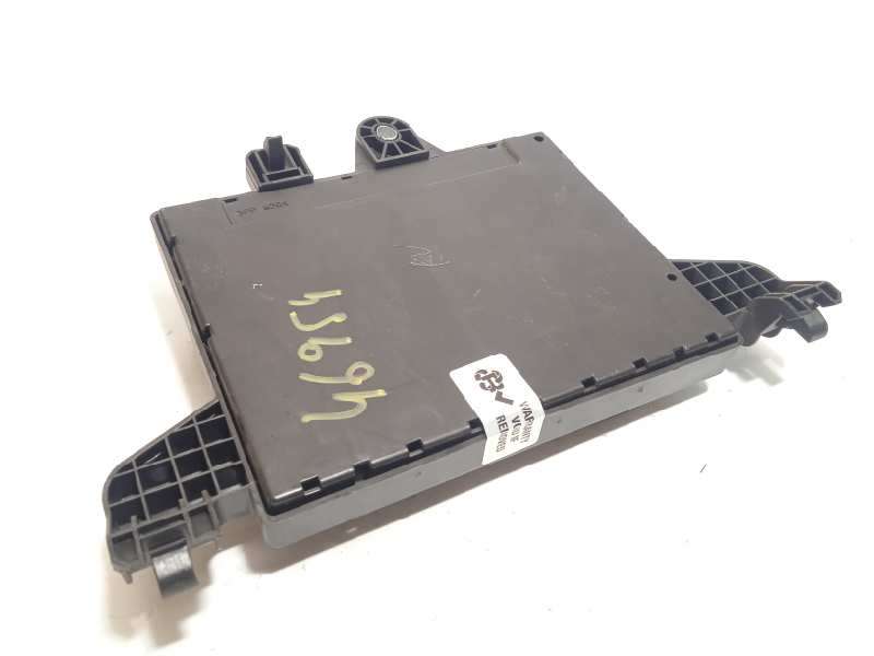 Recambio de caja reles / fusibles para opel astra j lim. 1.3 16v cdti referencia OEM IAM 13343950  365927271 - Blanco 3