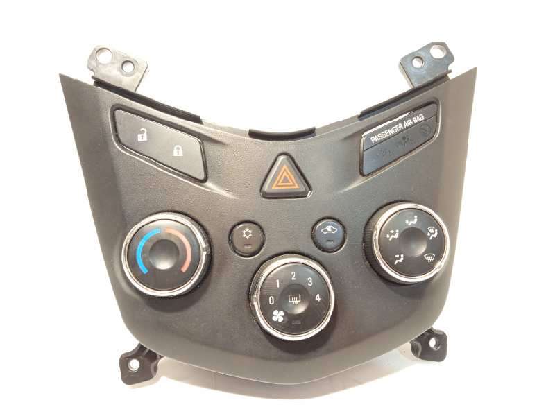 Recambio de mando calefaccion / aire acondicionado para chevrolet aveo berlina hatchback 1.2 cat referencia OEM IAM 95076683 - Blanco 2