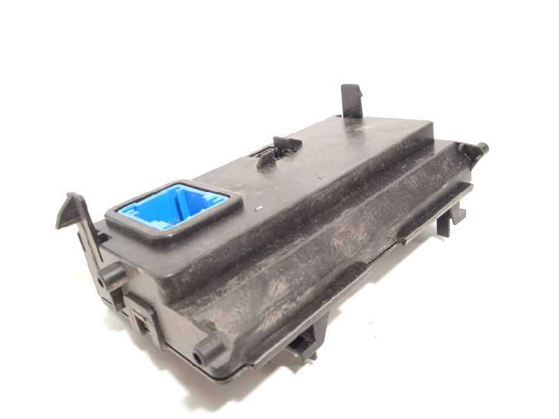 Recambio de centralita confort para citroën c4 lim. seduction referencia OEM IAM 9687606680 - Blanco 2