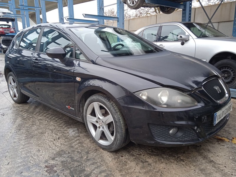SEAT LEON (1P1)