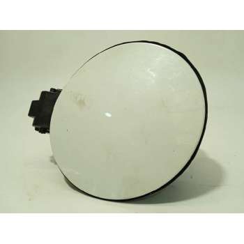 TAPA EXTERIOR COMBUSTIBLE 781215RB0A 788325FA0H