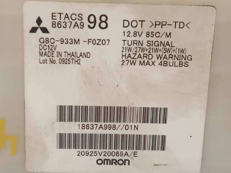 Recambio de caja reles / fusibles para mitsubishi space star (a00) motion referencia OEM IAM 8637A998 - Blanco 5