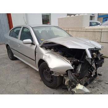 skoda octavia berlina (1u2) del año 2001