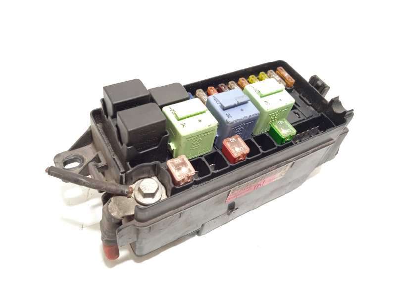CAJA RELES / FUSIBLES 3449504 61143449504