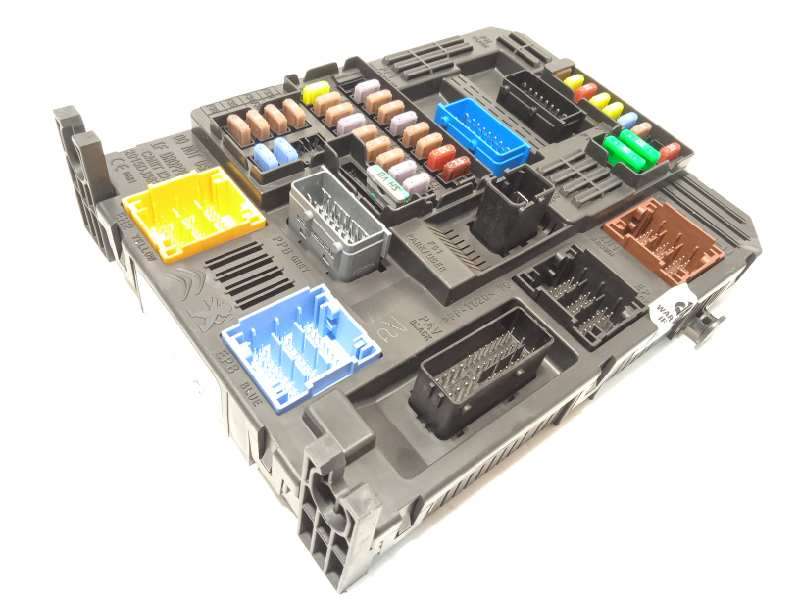 Recambio de caja reles / fusibles para citroën c4 grand picasso 1.2 12v e-thp / puretech referencia OEM IAM 9819851380 28550133 - Azul 4