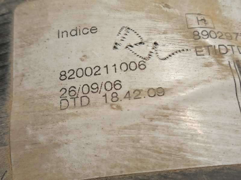 Recambio de faro derecho para dacia logan 1.6 cat referencia OEM IAM 8200211006 - Azul 3