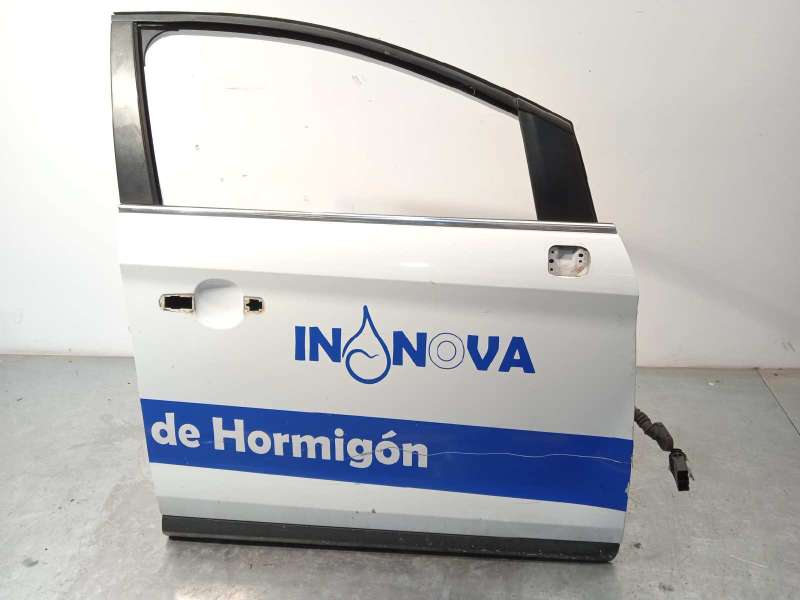 Recambio de puerta delantera derecha para ford kuga (cbv) titanium referencia OEM IAM 1712678 - Blanco 2