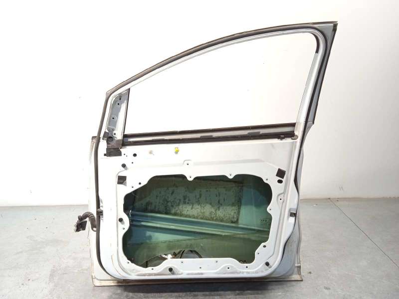 Recambio de puerta delantera derecha para ford kuga (cbv) titanium referencia OEM IAM 1712678 - Blanco 5