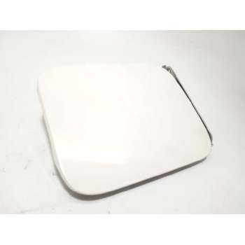 TAPA EXTERIOR COMBUSTIBLE G88301KAMA 788301KA0A