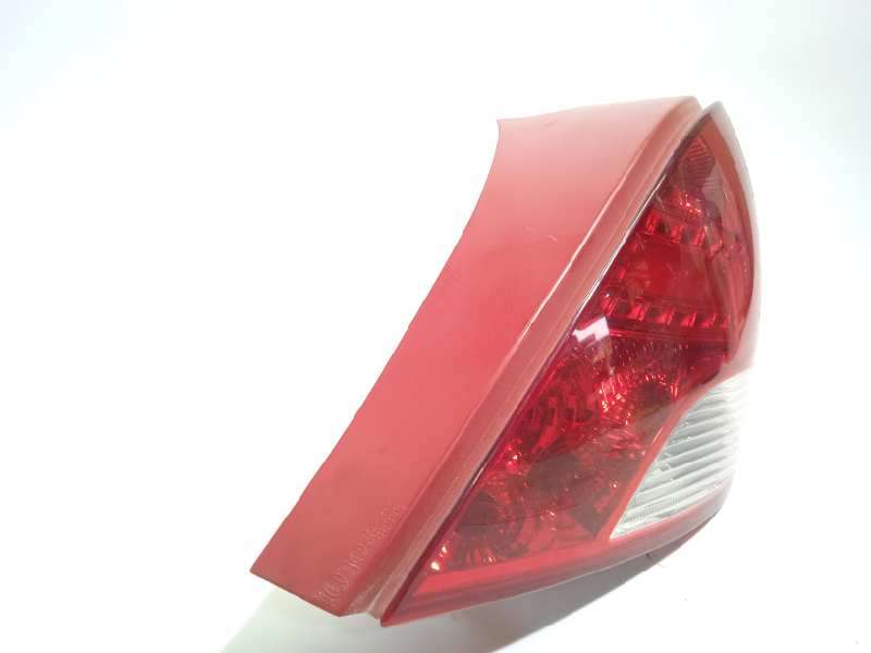 Recambio de piloto trasero derecho para peugeot 207 sport referencia OEM IAM 9686565980 6351HQ - Blanco 2