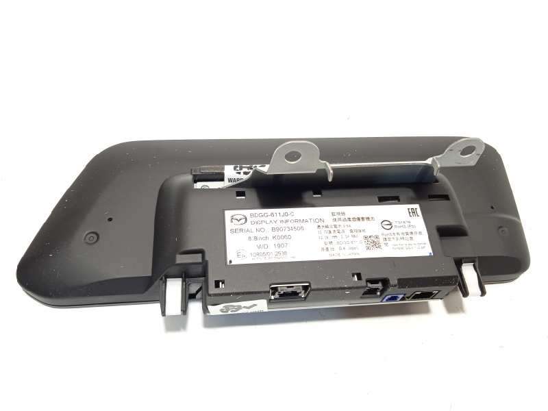 Recambio de pantalla multifuncion para mazda 3 sedán (bp) zenith-x referencia OEM IAM BDGG611J0C  BDGG 4