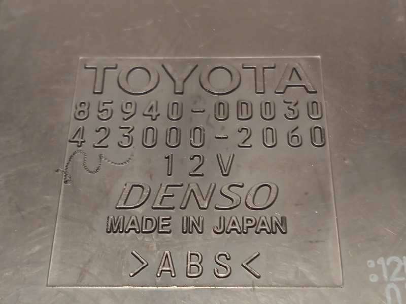 Recambio de modulo electronico para toyota yaris 1.5 16v cat referencia OEM IAM 859400D030  4230002060 4