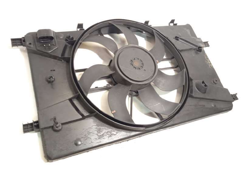 Recambio de electroventilador para opel astra j lim. 1.7 16v cdti referencia OEM IAM 13250341  0130303338 - Blanco 2