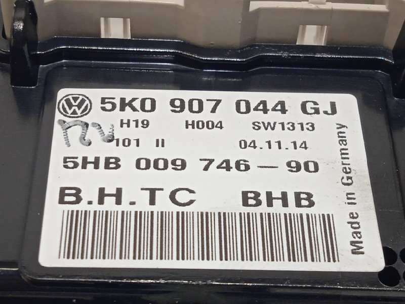 Recambio de mando climatizador para volkswagen tiguan (5n2) t1 bluemotion referencia OEM IAM 5K0907044GJZJU  5HB00974690 - Blanco 5