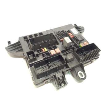 CAJA RELES / FUSIBLES 22737765 