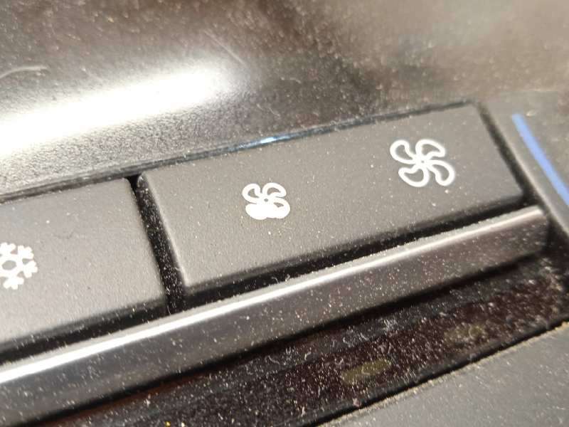 Recambio de mando climatizador para bmw serie 5 lim. (f10) 525d referencia OEM IAM 9233633 8