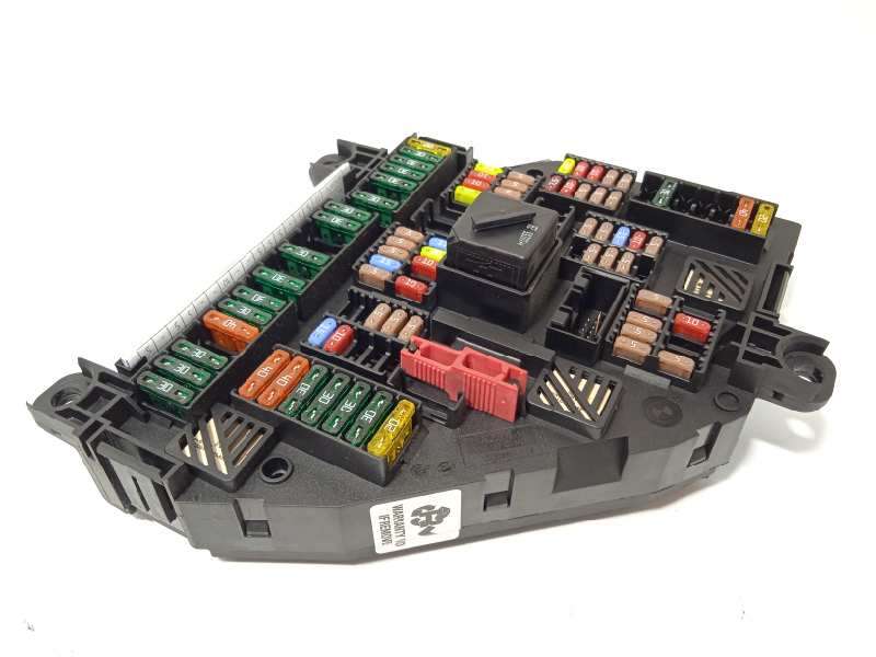 Recambio de caja reles / fusibles para bmw serie 5 lim. (f10) 525d referencia OEM IAM 9210857  61149210857 2