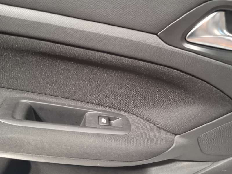 Recambio de puerta trasera izquierda para peugeot 308 allure referencia OEM IAM 9802165680 5