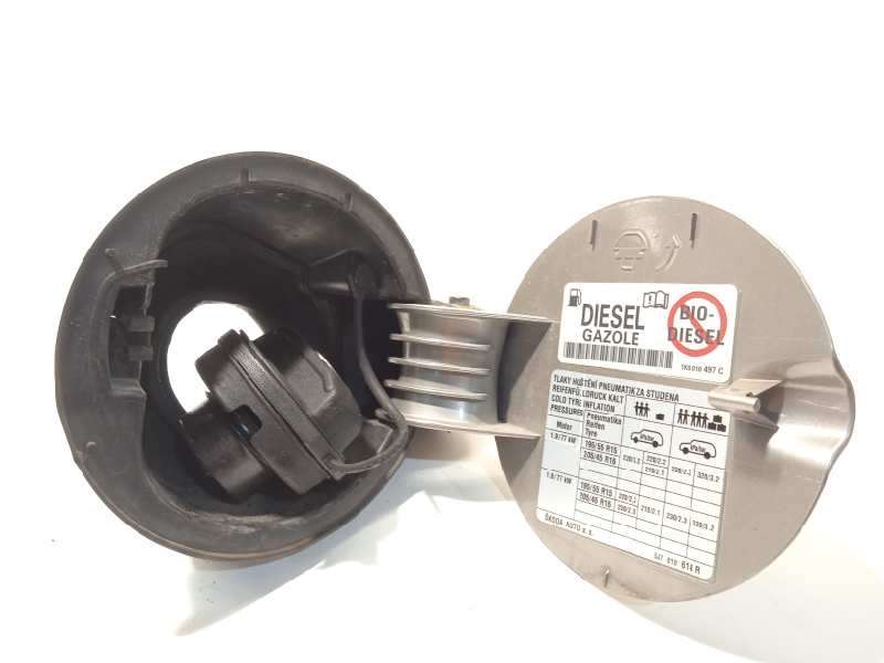 Recambio de tapa exterior combustible para skoda roomster (5j7) sport referencia OEM IAM 5J1809857  5J7809857A 3