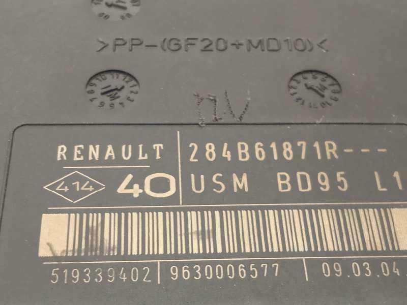 Recambio de caja reles / fusibles para renault megane iii berlina 5 p emotion referencia OEM IAM 284B61871R 4