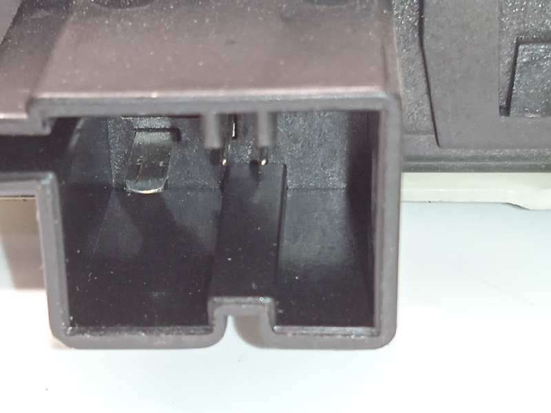 Recambio de elevalunas trasero izquierdo para porsche panamera gts referencia OEM IAM 97062410201 - Blanco 4